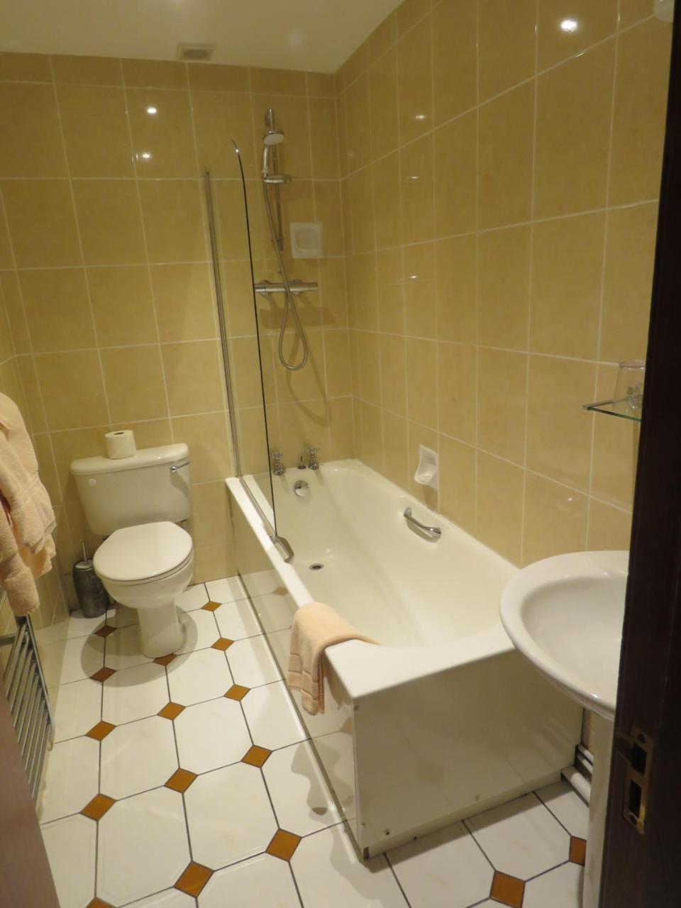 The Bay Horse Hotel And Restaurant Ulverston Extérieur photo