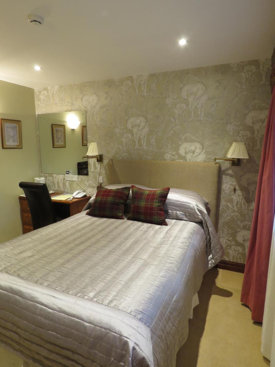 The Bay Horse Hotel And Restaurant Ulverston Extérieur photo